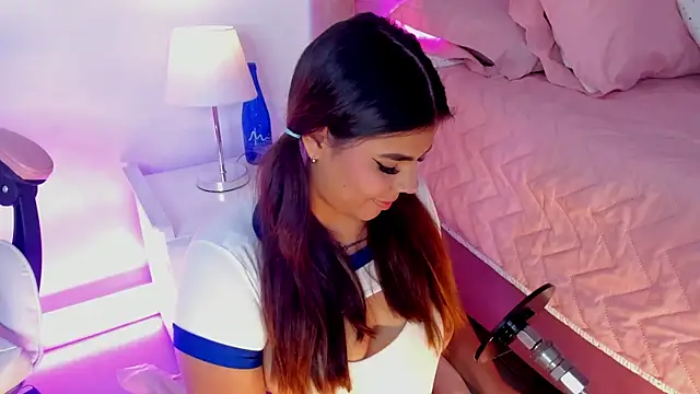 AliceThundeer online show from 10/02/25, 04:08