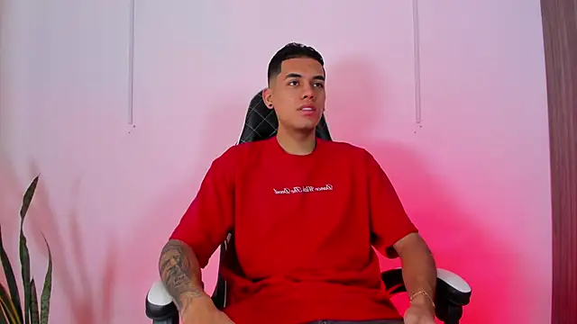 Nickyblazze  online show from 09/17/25, 01:35