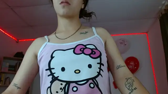 Snapshot of Lucy_y_Jacob chatting on 09/21/25, 03:57 Lucy y Jacob online show from 09/21/25, 03:57