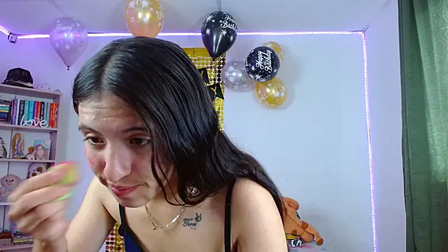 Snapshot of Lucy_y_Jacob chatting on 10/02/25, 02:46 Lucy y Jacob online show from 10/02/25, 02:46