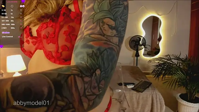 Snapshot of AbbyModel01 chatting on 10/18/25, 09:48 AbbyModel01 online show from 10/18/25, 09:48