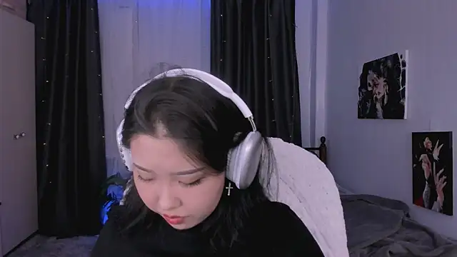 cutieskygirl  online show from 11/24/25, 11:37