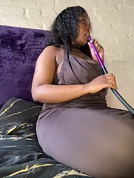 Snapshot of QUEEN_NOBUHLE_777 chatting on 09/20/25, 01:34 QUEEN NOBUHLE 777 online show from 09/20/25, 01:34