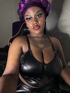 QUEEN NOBUHLE 777 online show from 11/21/25, 01:04