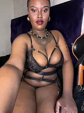 QUEEN NOBUHLE 777 online show from 02/23/26, 05:21
