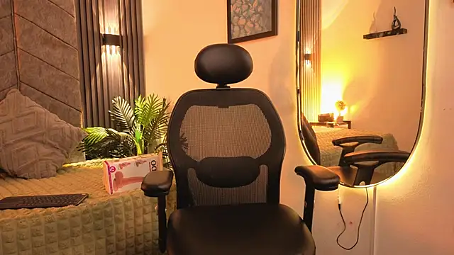 1Anya online show from 11/14/25, 09:35