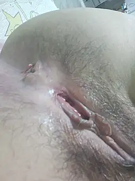 sklkeee05 online show from 10/17/25, 08:50