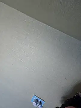 sklkeee05 online show from 12/18/25, 12:27