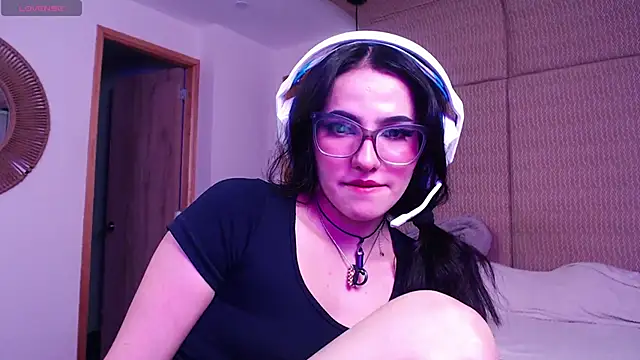 Snapshot of Khloecita_sr chatting on 05/09/26, 04:56 Khloecita sr online show from 05/09/26, 04:56