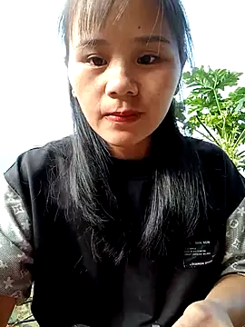Suni2345 online show from 10/13/25, 12:54