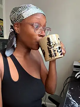 xBbyCakesx online show from 09/15/25, 12:49
