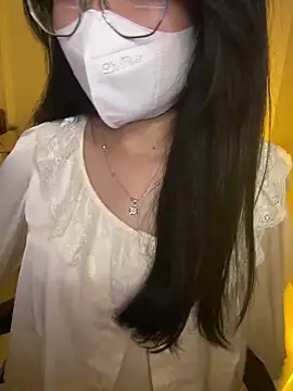 Snapshot of Ngoc_Quynh_18 chatting on 09/22/25, 03:58 Ngoc Quynh 18 online show from 09/22/25, 03:58