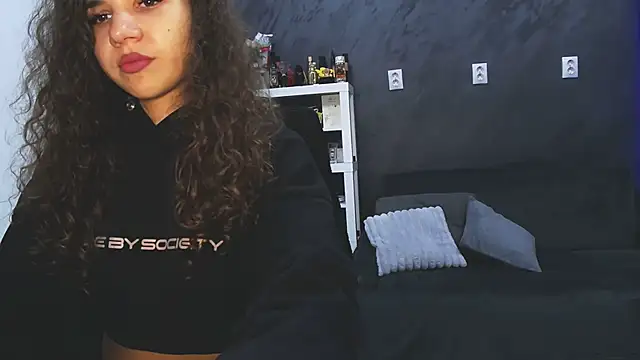 bigbuttjeny online show from 09/20/25, 10:33