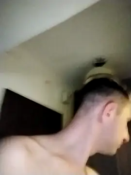 Snapshot of boytwink7 chatting on 09/27/25, 06:24 boytwink7 online show from 09/27/25, 06:24