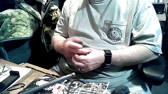 Snapshot of georgew62 chatting on 09/17/25, 04:14 georgew62 online show from 09/17/25, 04:14