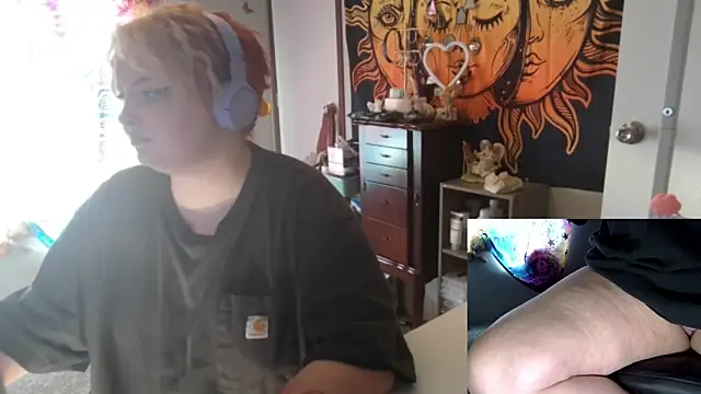 Annikkaa online show from 09/10/25, 05:57