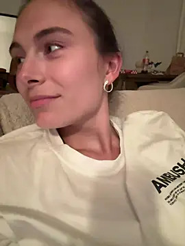 SophiiaStarr online show from 06/07/26, 08:12