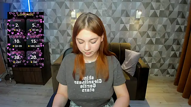 Snapshot of AnnaStills chatting on 11/26/25, 01:23 AnnaStills online show from 11/26/25, 01:23