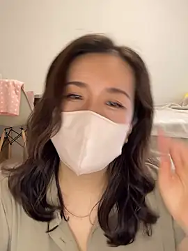 NATSUMI00 online show from 10/04/25, 05:27