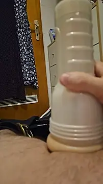 Snapshot of LAB_Secret chatting on 11/05/25, 05:02 LAB Secret online show from 11/05/25, 05:02