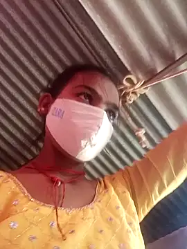 Snapshot of Sharmili_xx chatting on 09/26/25, 08:29 Sharmili xx online show from 09/26/25, 08:29