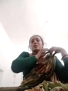 Snapshot of Sonam_shinde chatting on 03/06/26, 08:33 Sonam shinde online show from 03/06/26, 08:33