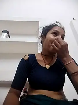 Snapshot of Sonam_shinde chatting on 06/02/26, 08:55 Sonam shinde online show from 06/02/26, 08:55