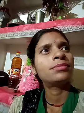 Snapshot of Punam_jindal chatting on 04/04/26, 04:04 Punam jindal online show from 04/04/26, 04:04