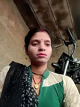 Snapshot of Punam_jindal chatting on 04/18/26, 01:31 Punam jindal online show from 04/18/26, 01:31