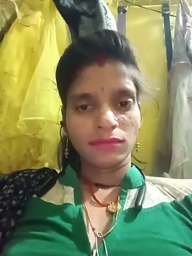 Snapshot of Punam_jindal chatting on 04/19/26, 02:05 Punam jindal online show from 04/19/26, 02:05
