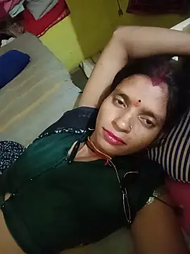 Snapshot of Punam_jindal chatting on 06/12/26, 03:44 Punam jindal online show from 06/12/26, 03:44