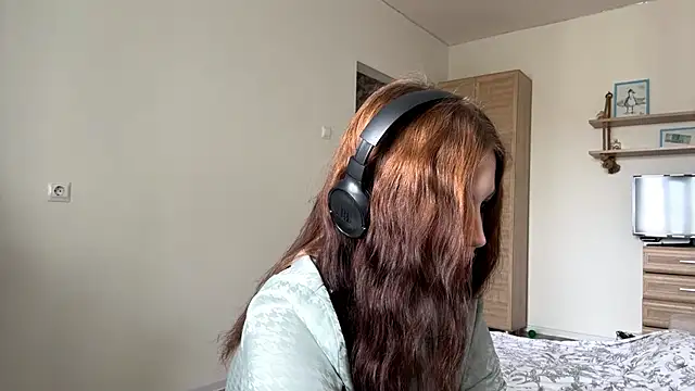 JuliaTwink online show from 09/11/25, 07:08