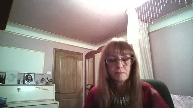 Darsy Lovs online show from 09/10/25, 05:57