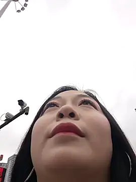 smgirls online show from 10/21/25, 09:32