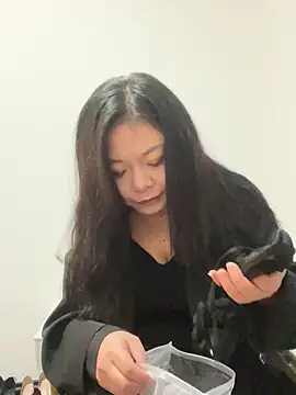 smgirls online show from 11/06/25, 10:05