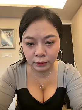 smgirls online show from 11/15/25, 09:17