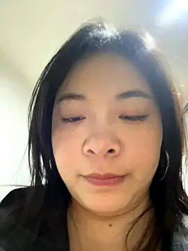 smgirls online show from 11/21/25, 10:14