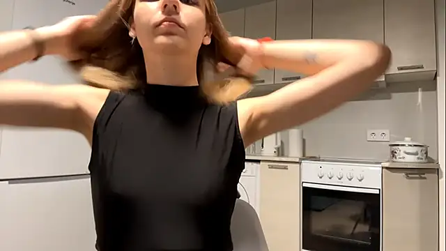 Snapshot of Denni_Spilber chatting on 10/09/25, 05:11 Denni Spilber online show from 10/09/25, 05:11