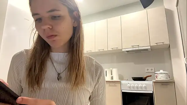 Snapshot of Denni_Spilber chatting on 10/13/25, 03:23 Denni Spilber online show from 10/13/25, 03:23