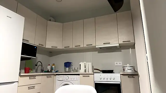 Snapshot of Denni_Spilber chatting on 10/14/25, 03:24 Denni Spilber online show from 10/14/25, 03:24