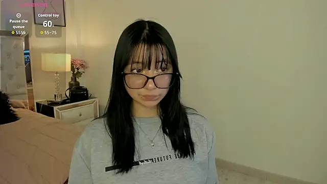 Zoe Xra online show from 06/11/26, 09:02