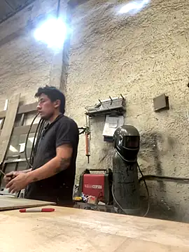 Snapshot of True_Di chatting on 11/29/25, 04:10 True Di online show from 11/29/25, 04:10