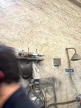 Snapshot of True_Di chatting on 12/04/25, 12:58 True Di online show from 12/04/25, 12:58