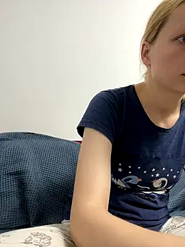 Snapshot of AnyaHellCat chatting on 10/31/25, 09:16 AnyaHellCat online show from 10/31/25, 09:16