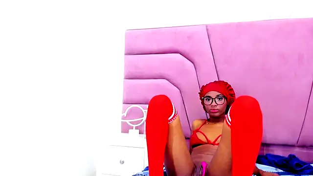 Snapshot of MarianRosse chatting on 10/14/25, 08:04 MarianRosse online show from 10/14/25, 08:04