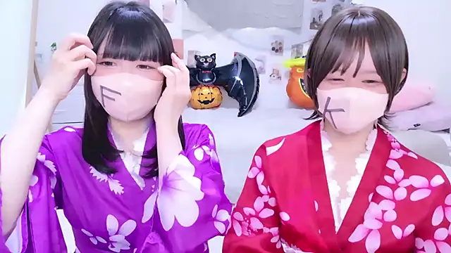 Snapshot of fumika_f chatting on 10/29/25, 04:26 fumika f online show from 10/29/25, 04:26