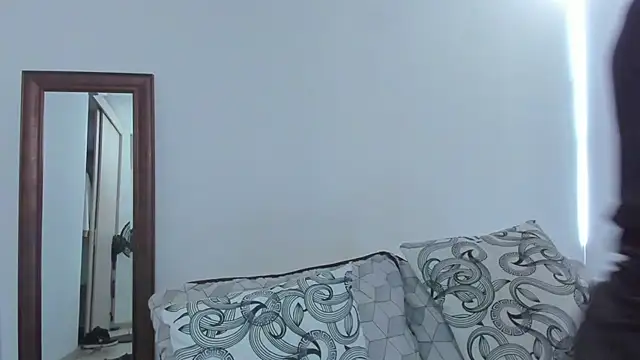KingLevi01 online show from 05/27/26, 04:48