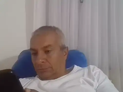 Snapshot of ALFRERM chatting on 09/20/25, 12:55 ALFRERM online show from 09/20/25, 12:55