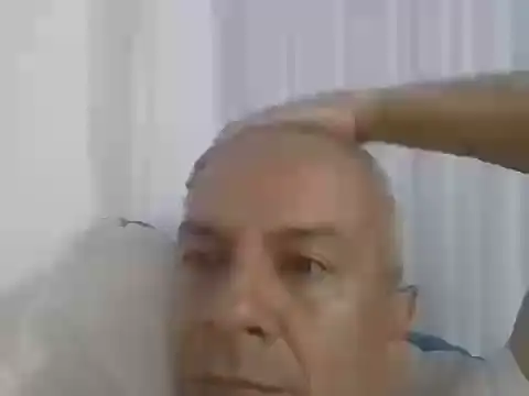 Snapshot of ALFRERM chatting on 09/25/25, 01:20 ALFRERM online show from 09/25/25, 01:20