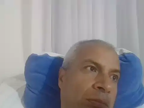 Snapshot of ALFRERM chatting on 11/12/25, 02:56 ALFRERM online show from 11/12/25, 02:56